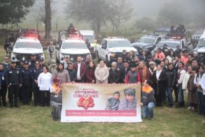 Arranca Gobierno del Estado Caravana Abrigando Corazones