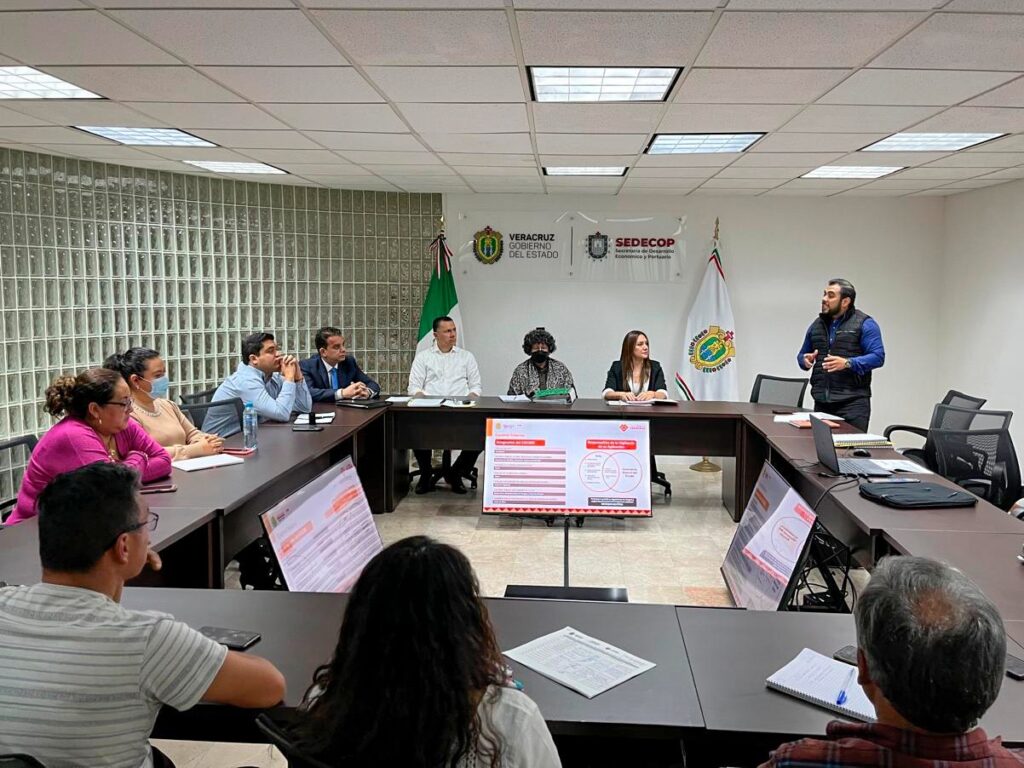 Contraloría asesora a funcionariado en el manejo adecuado de recursos públicos