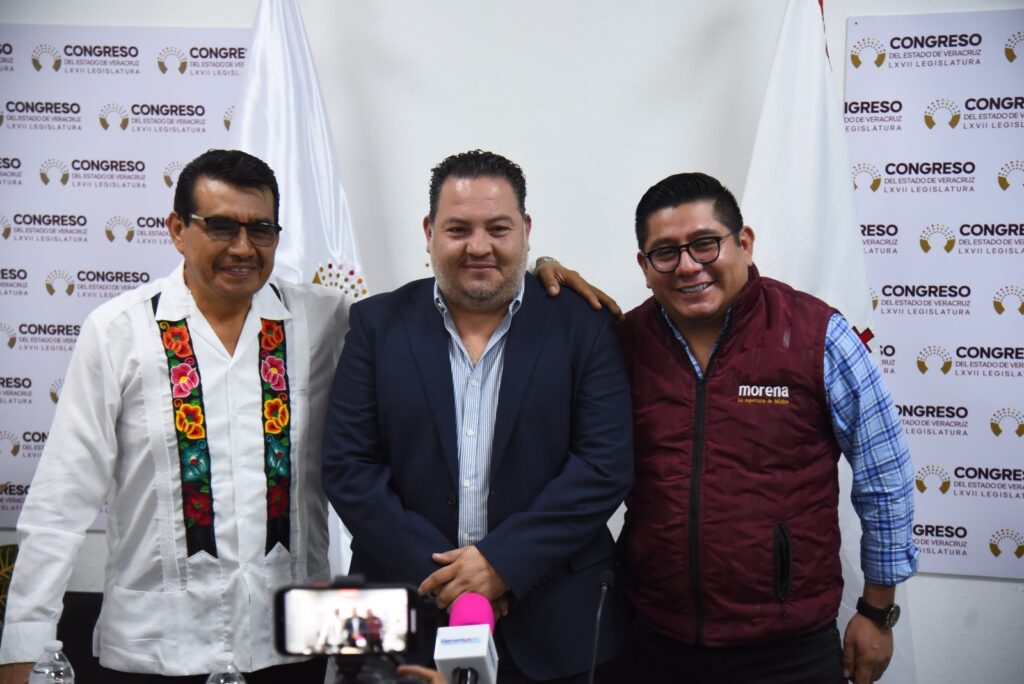 Informa diputado de Misantla su adhesión al Grupo Legislativo de Morena