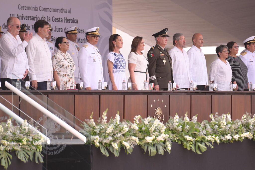 Rocío Nahle acompaña a la presidentaClaudia Sheinbaumen el 111 aniversario de la Gesta Heroica de 1914