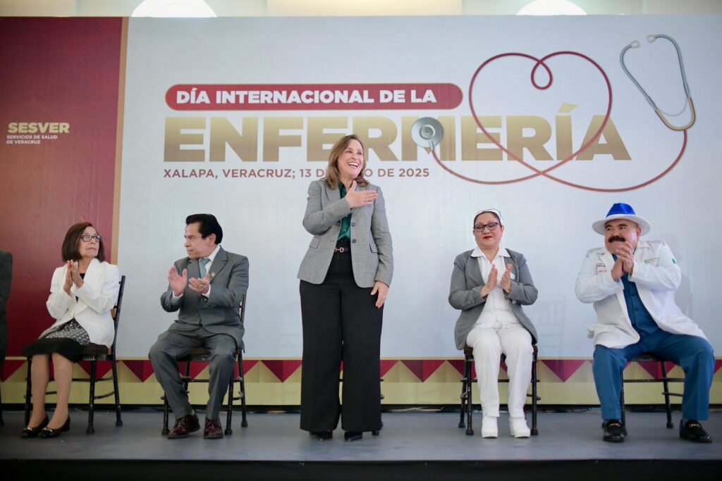 Personal de enfermería, columna vertebral de la salud: Gobierno de Veracruz