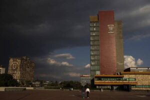unam